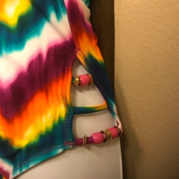 Bathing suit - Picture 2 of 2